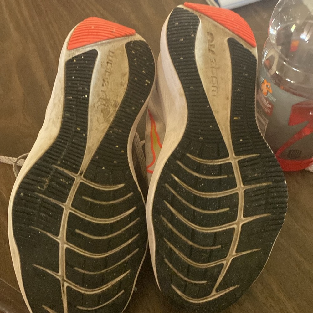 Used Nikes - Picture 2 of 2